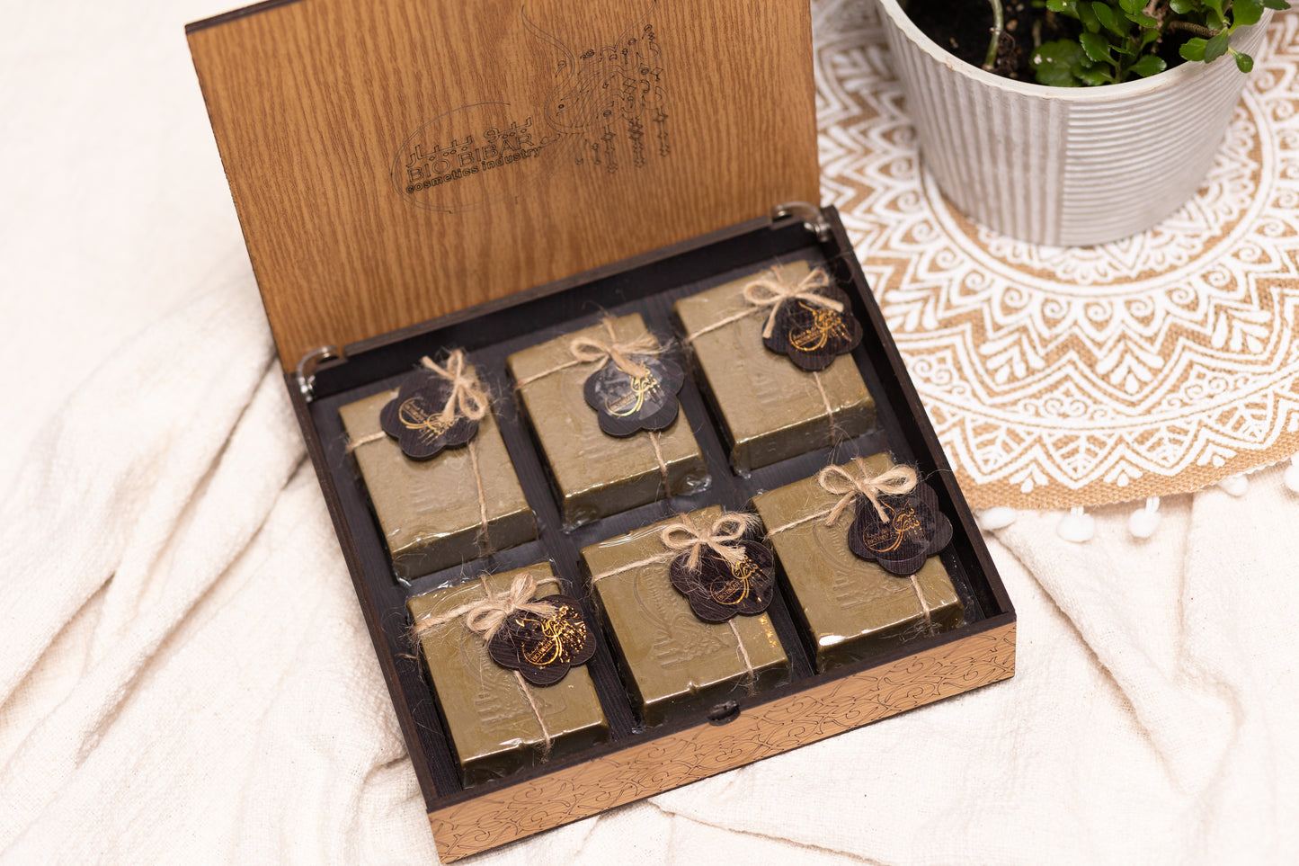 Laurel Soap in Deluxe Engraved Wooden Gift Box (1 piece and set of 6)