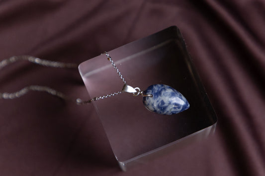 Sodalite Cabochon gemstone silver Necklace