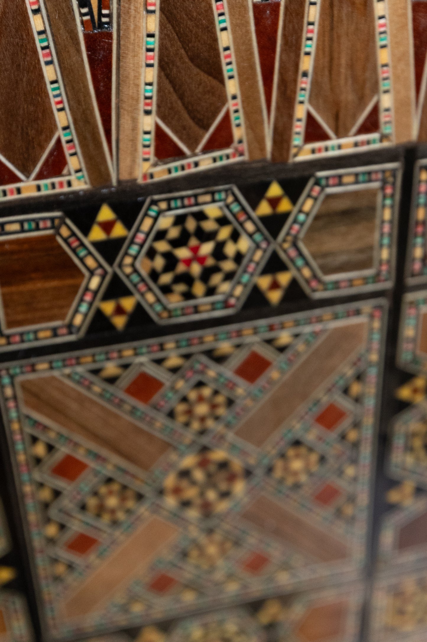 Handmade mosaic and mother of pearl Backgammon set