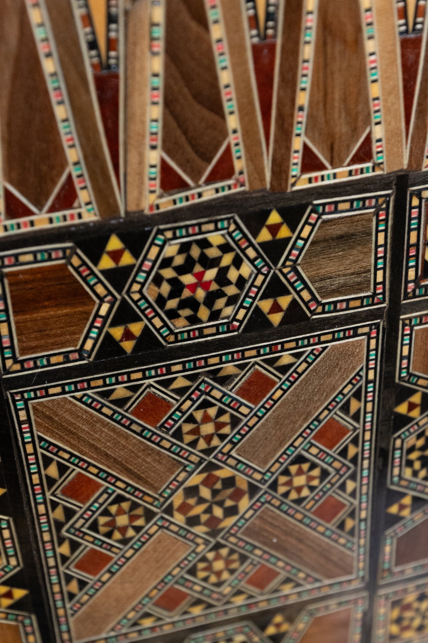 Handmade mosaic and mother of pearl Backgammon set